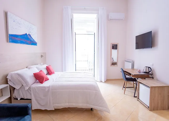 Leone Suites Toledo