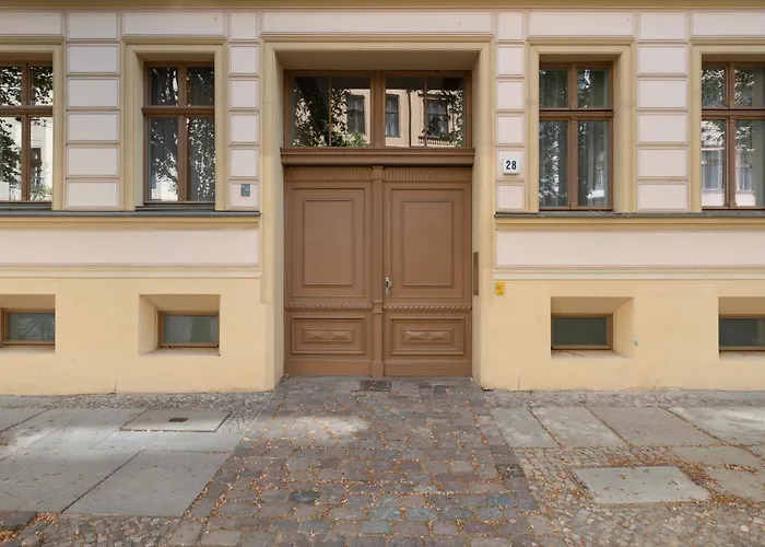  Schoenhouse City Street