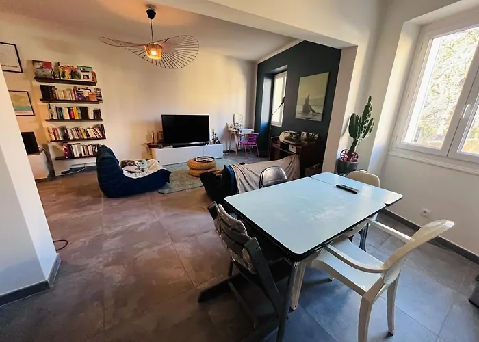 Villa: Via Venaissia