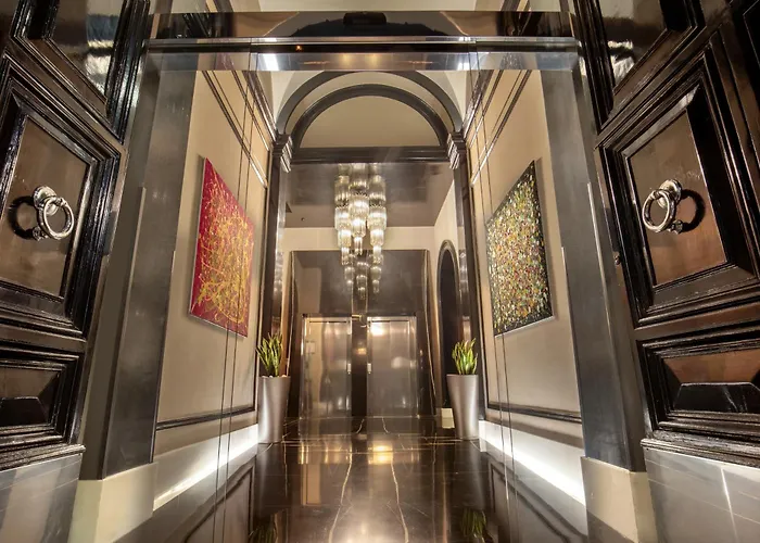 Jacuzzi hotel: The Glam