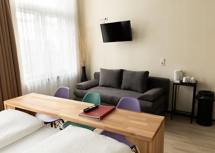 Casa de huéspedes: Pension A Und A