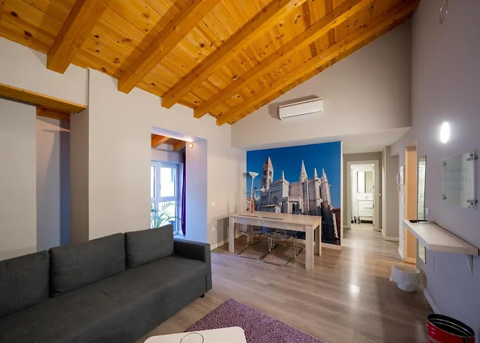 Alquiler de vacaciones: Apartamentos Go - Leopoldo Cano Center