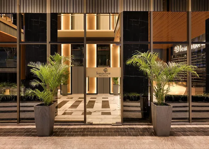 Hotels With Four Stars Lemon Tree Premier, Malad, Mumbai