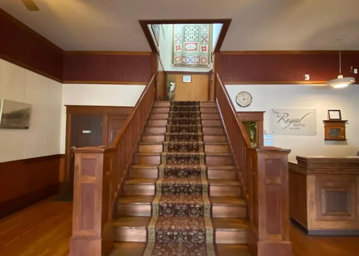 Cheap hotel: Royal Hotel Chilliwack