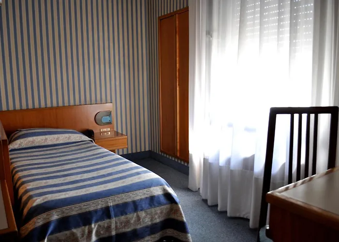 Luchthavenhotel: Hotel Garda
