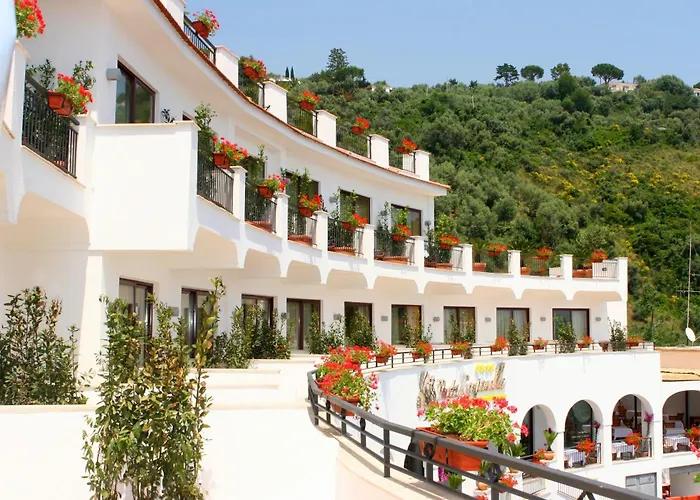 Punta Campanella Resort&Spa