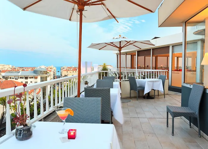 Hotel Jacuzzi: Splendid Hotel & Spa Nice