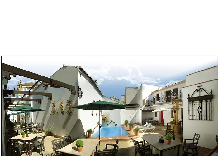 Hotel cerca del colegio: Apartamentos La Ciudad