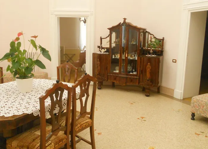 Hotel 4 stelle: Villa La Meridiana - Caroli Hotels