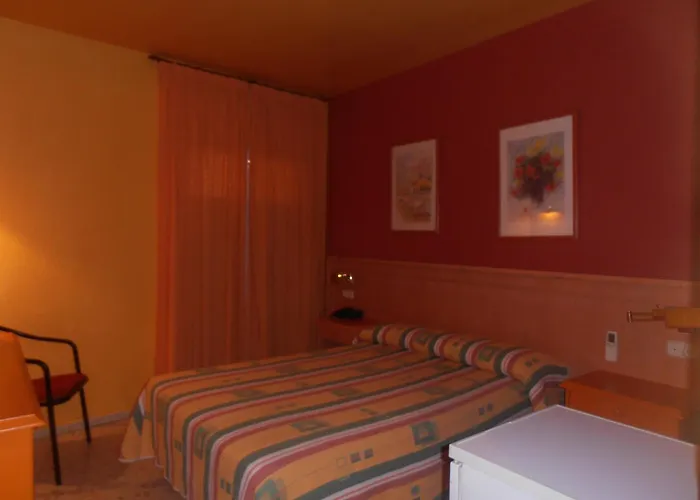 Hotel: Hostal Carlos III