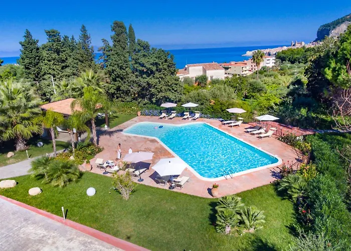 Villa met zwembad: Cefalu In Casa