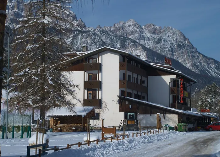 Hotel con tennis: Hotel Davost
