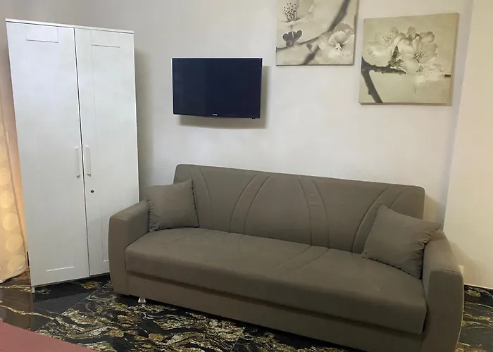 Hotel Jacuzzi: Suite And Room