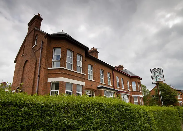 Guest house: Somerton House Rooms Only