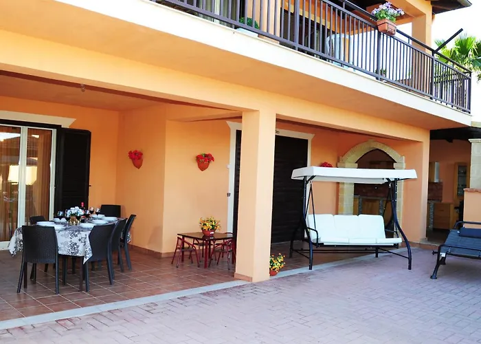 Villa Gioiosa Vacation In Sicily With Private Fenced Pool & Hydro-Massage Please Read, Leggete, Host Info Before Requesting
