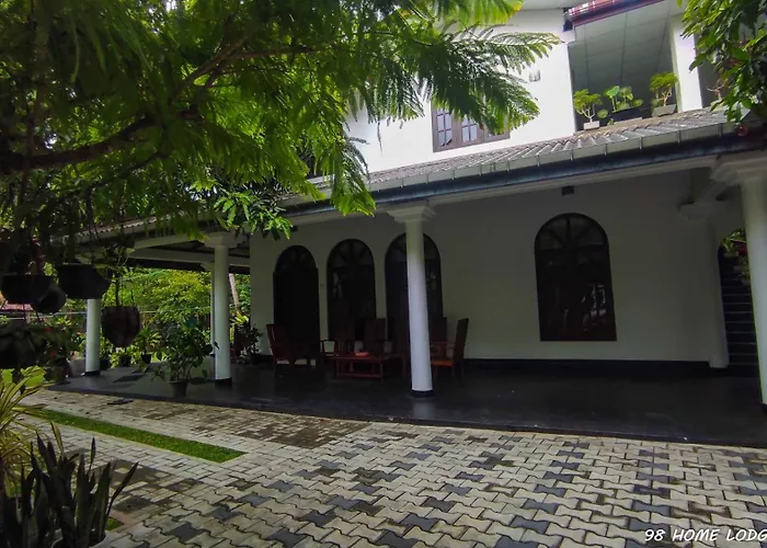 98 Home Lodge Dambulla