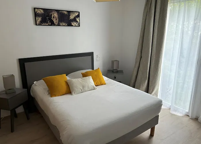 Hôtel accueillant les animaux: DOMITYS Le Parc de Saint-Cloud