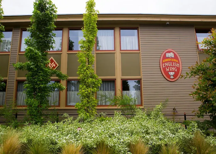 3 star hotel: Mcmenamins Kennedy School