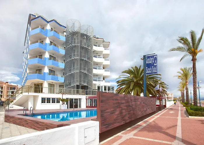 Cheap hotels Sunday'S Beach
