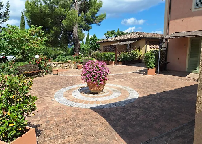 Hotel de 4 estrellas: Antico Borgo Il Cardino