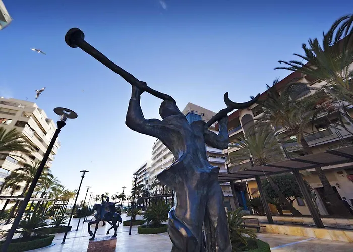 Beach hotel: Aqua Apartments Bellamar, Marbella