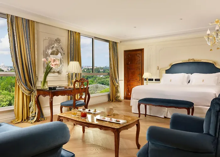 Luxury hotel only: Parco Dei Principi Grand Hotel & Spa