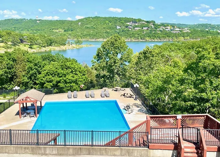 3 star hotel: Rockwood Condos On Table Rock Lake With Boat Slips