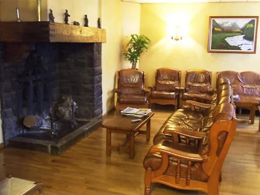 Hotel cerca del colegio: Hotel Turrull