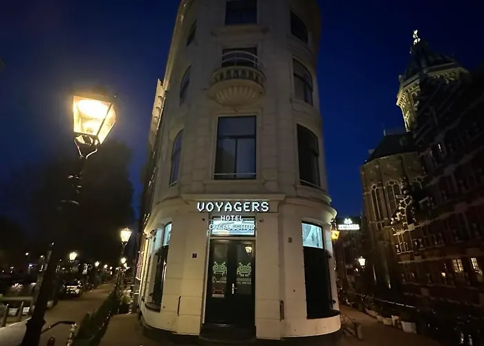  Voyagers