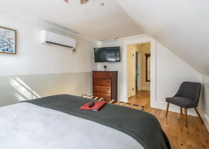 B&B only: Cedar Gables Inn