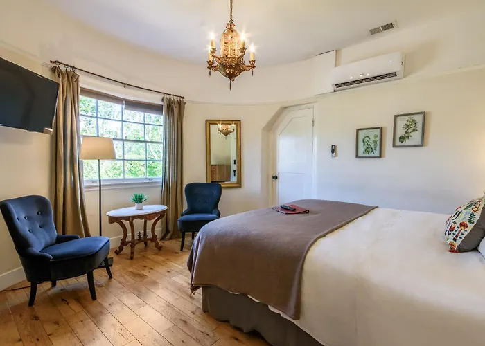 B&B only: Cedar Gables Inn