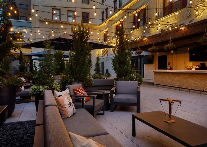 Colcord Oklahoma City, Curio Collection By Hilton