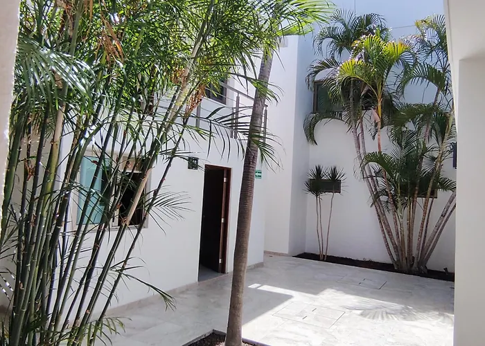 Beach hotel: Hotel Lorimar