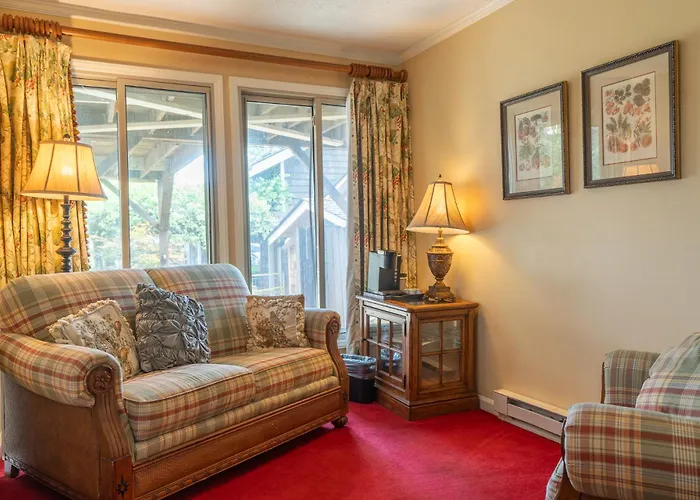 Boutique hotel only: The Ridgeway Inn