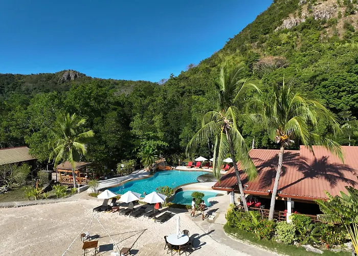 Beach hotel: El Rio Y Mar Resort