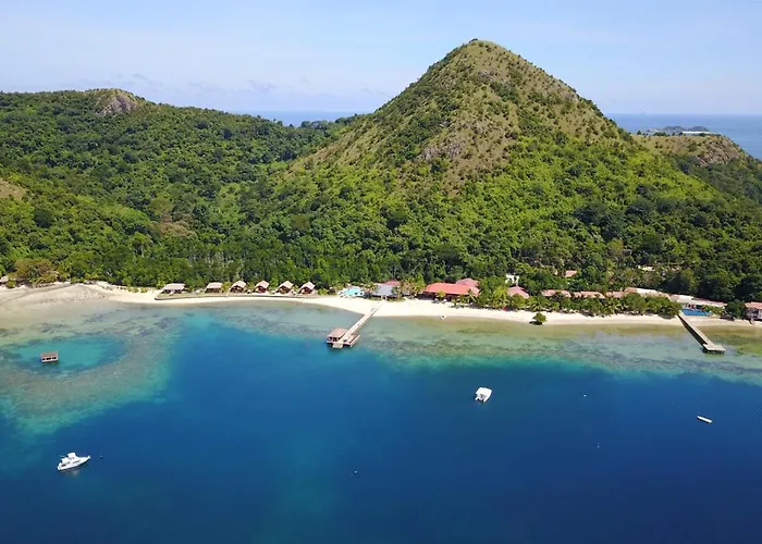 Beach hotel: El Rio Y Mar Resort