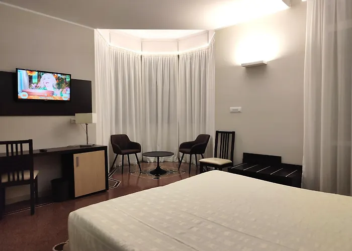 Hotel cerca del aeropuerto: Hotel Vittoria