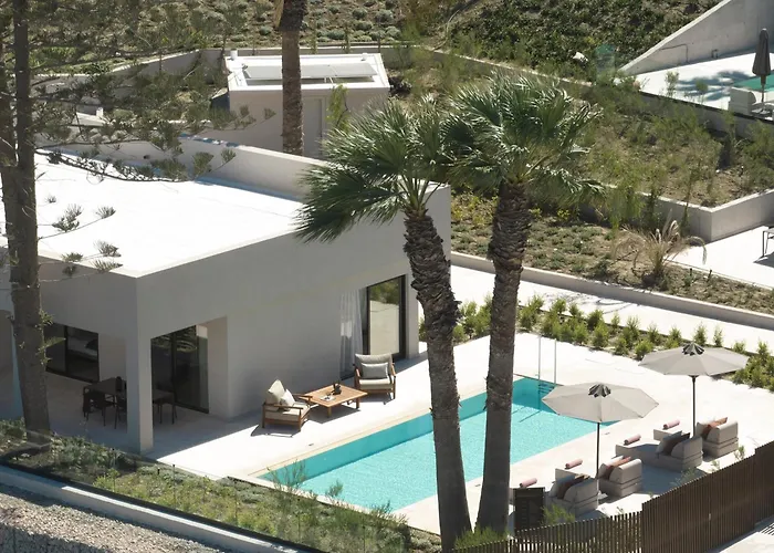 Luxe hotel: Helea Lifestyle Beach Resort
