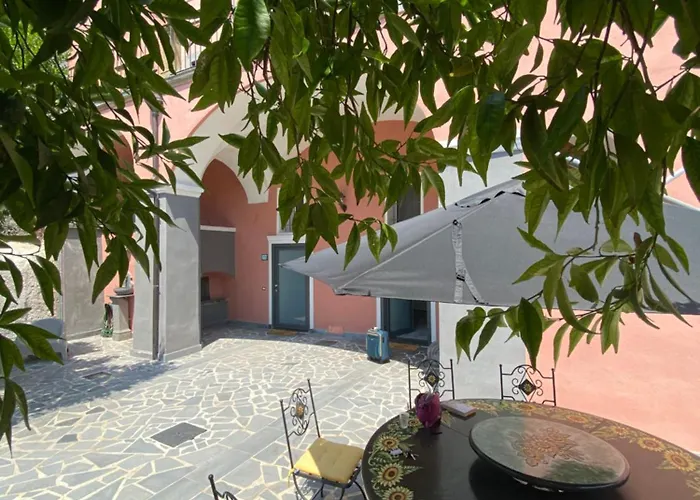 Albergo economico: Palazzo d'Aquino