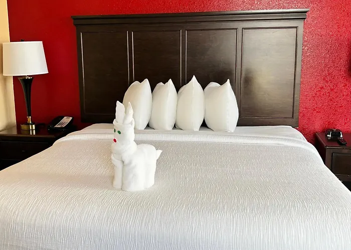 Pier House 60 Clearwater Beach Marina Hotel