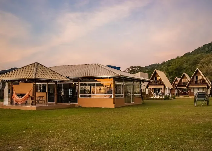  Villa Park Chalés - A sua fazendinha ao lado do Beto Carrero