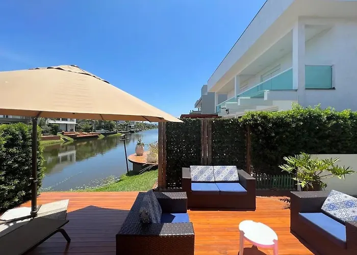 Casa de férias: Verão Perfeito no Condomínio Malibu!