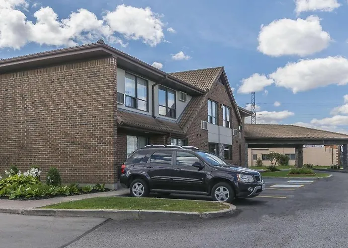 Cheap hotel: Spark By Hilton Oshawa