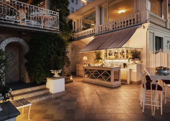 Hotel con tennis: Bellevue Syrene