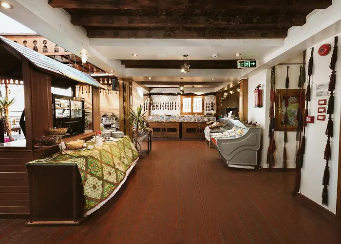 Hotel de 3 estrellas: Nefertiti Hotel Luxor