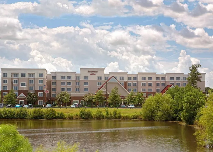 Pet Friendly hotel: Residence Inn By Marriott Chesapeake Greenbrier