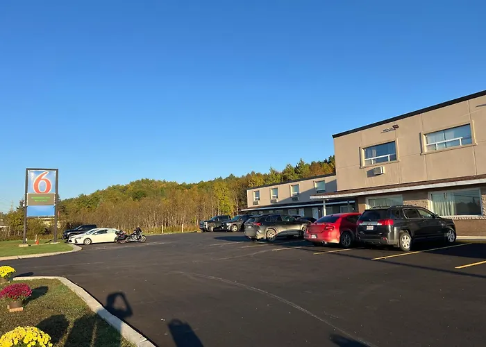 Hotel: Motel 6-Sudbury, On