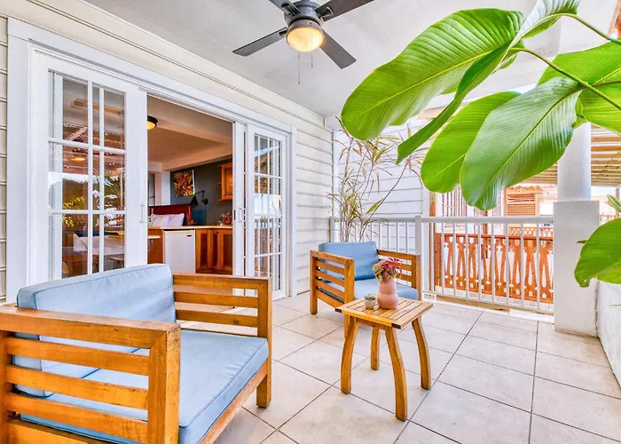 Tropical Suites