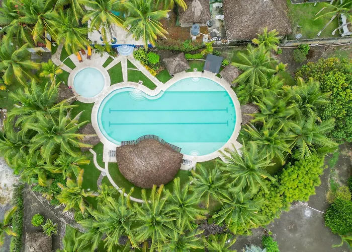 Hotel with pool: Hotel Cafe Del Sol