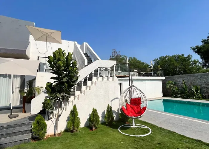 Villa: Jlr Farm Stay